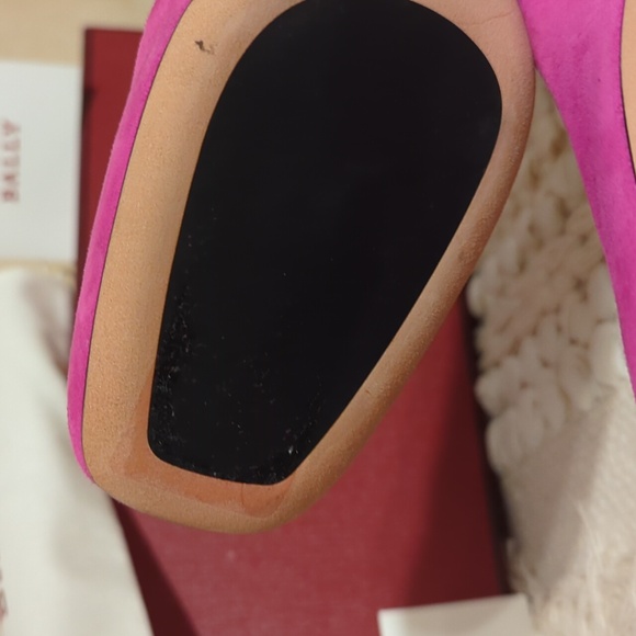 BALLY NIB Fuchsia Mirrored Heels 6/36.5 - Picture 9 of 12